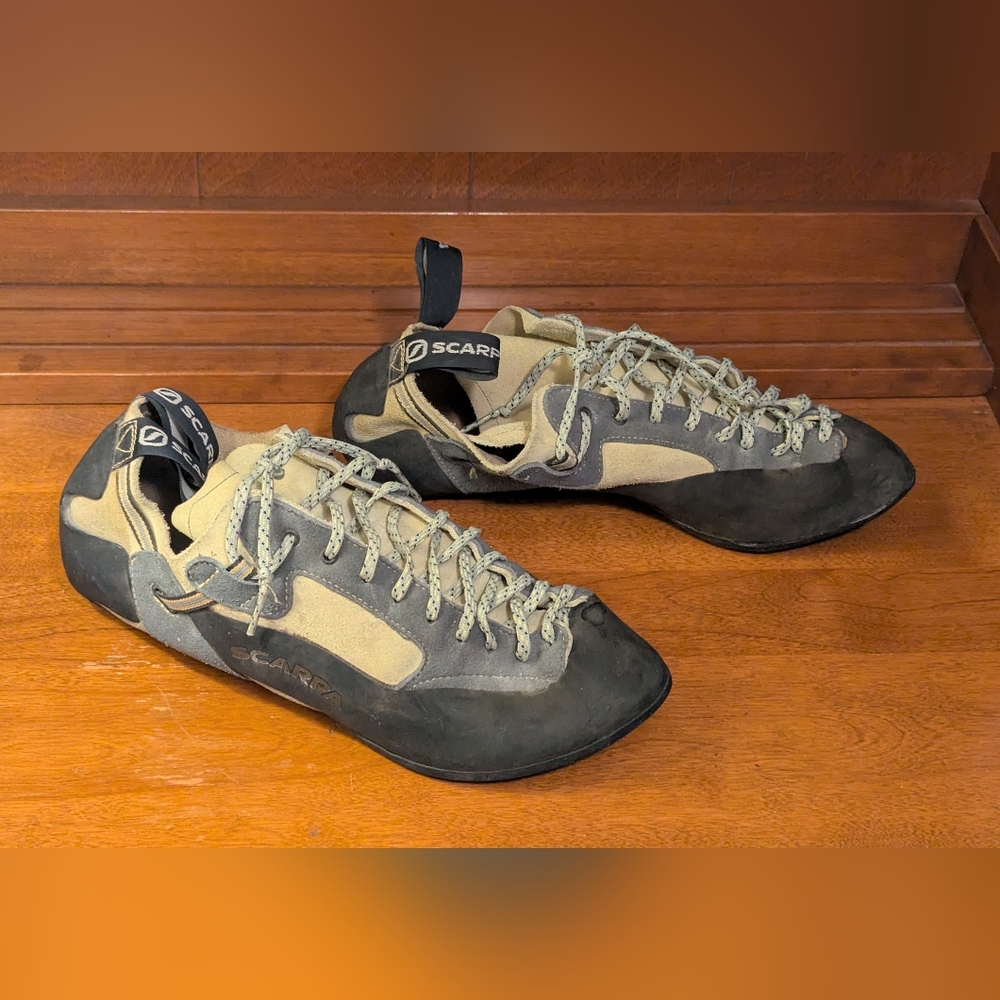 Scarpa 70100 Helix Rock Climbing Bouldering Shoes Mens 10.5 / EU 44